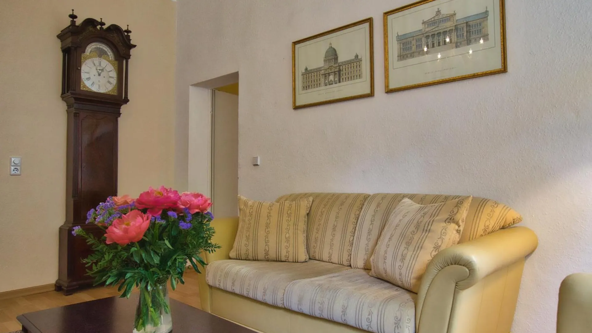 Holiday Berlin Apartments Alemania